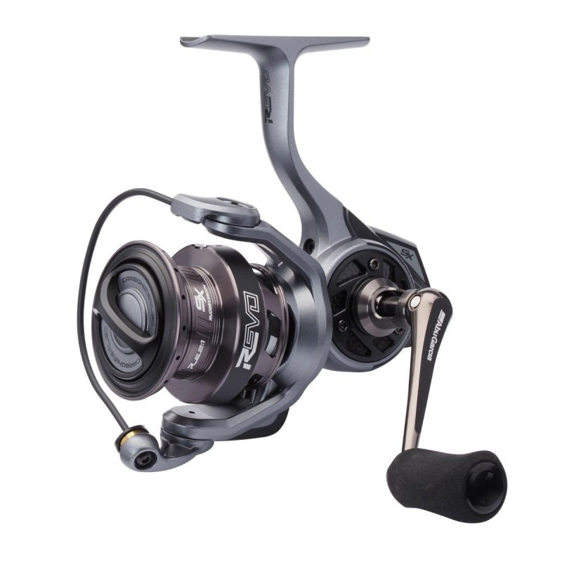 Navijak s prednou brzdou Abu Garcia Revo 3 SX 2500S
