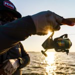 Navijak s prednou brzdou Penn Battle IV 2500